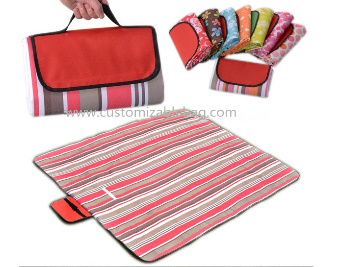 /여행을 위한 Foldable 방수 픽크닉 매트 담요 이상으로 빨간 줄무늬/선전용 야영